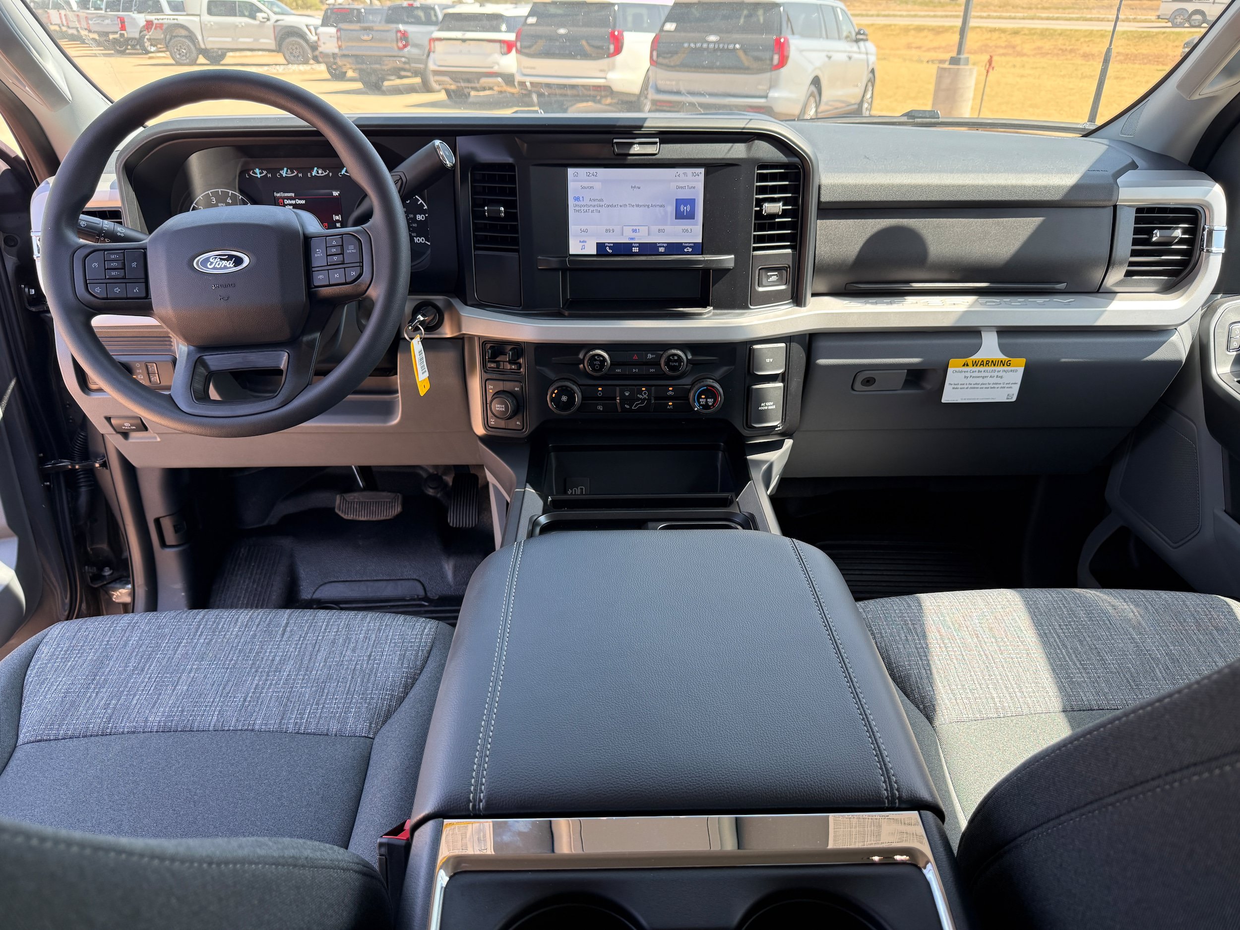 New 2026 Ford F350 XLT w/ FX4 Off-Road Package AWD/4WD image 11