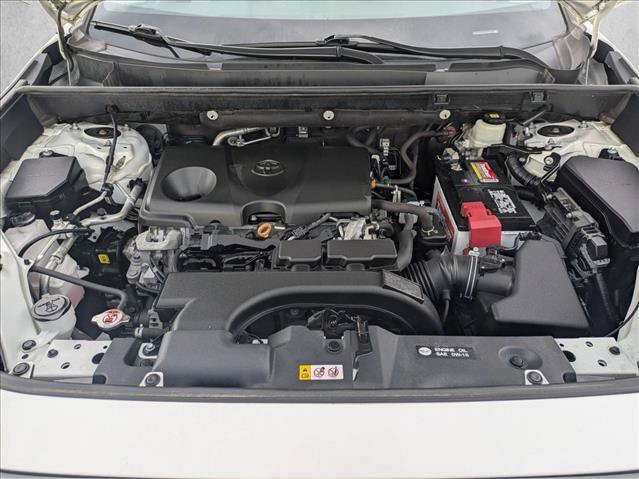 Used 2020 Toyota RAV4 XLE w/ Convenience Package FWD image 23