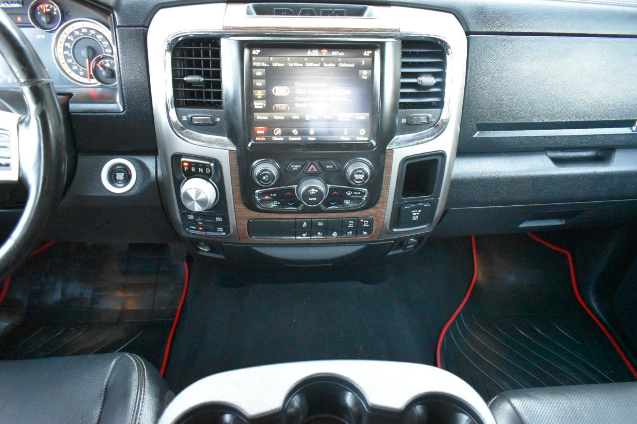 Used 2018 RAM 1500 Laramie w/ Convenience Group AWD/4WD image 19