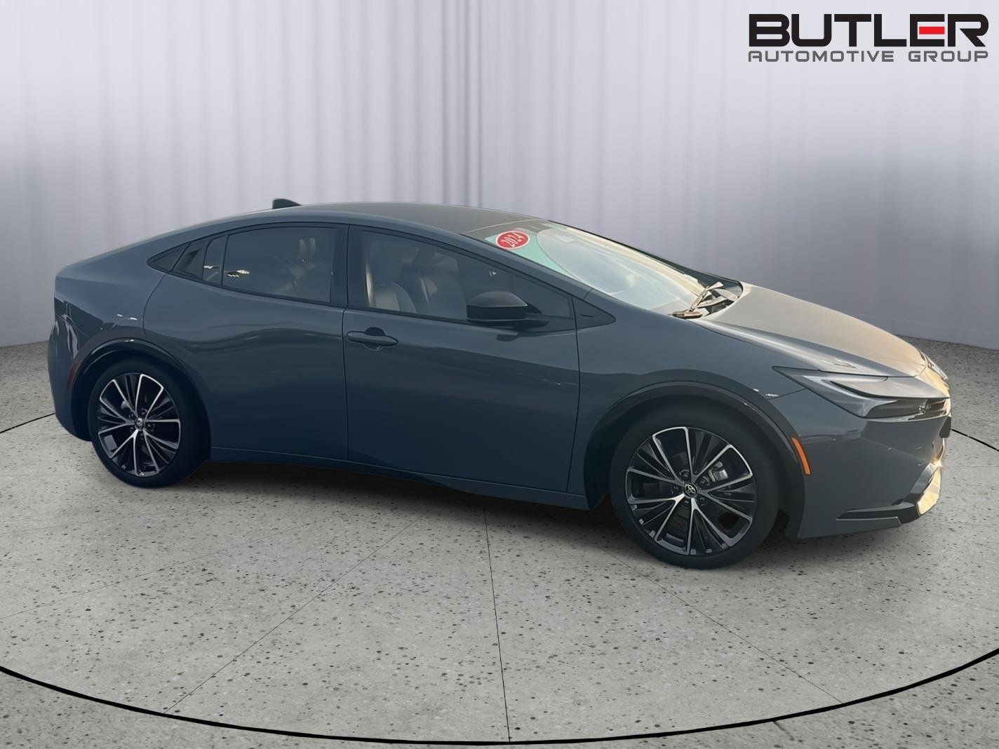 Used 2024 Toyota Prius Limited FWD image 7
