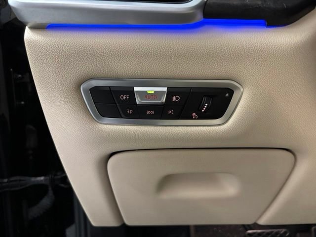 Used 2022 BMW X5 sDrive40i w/ Premium Package RWD image 26