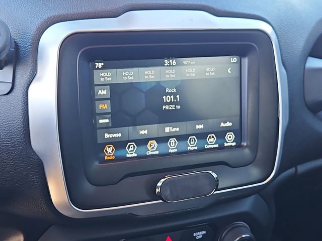 Used 2018 Jeep Renegade Latitude image 23