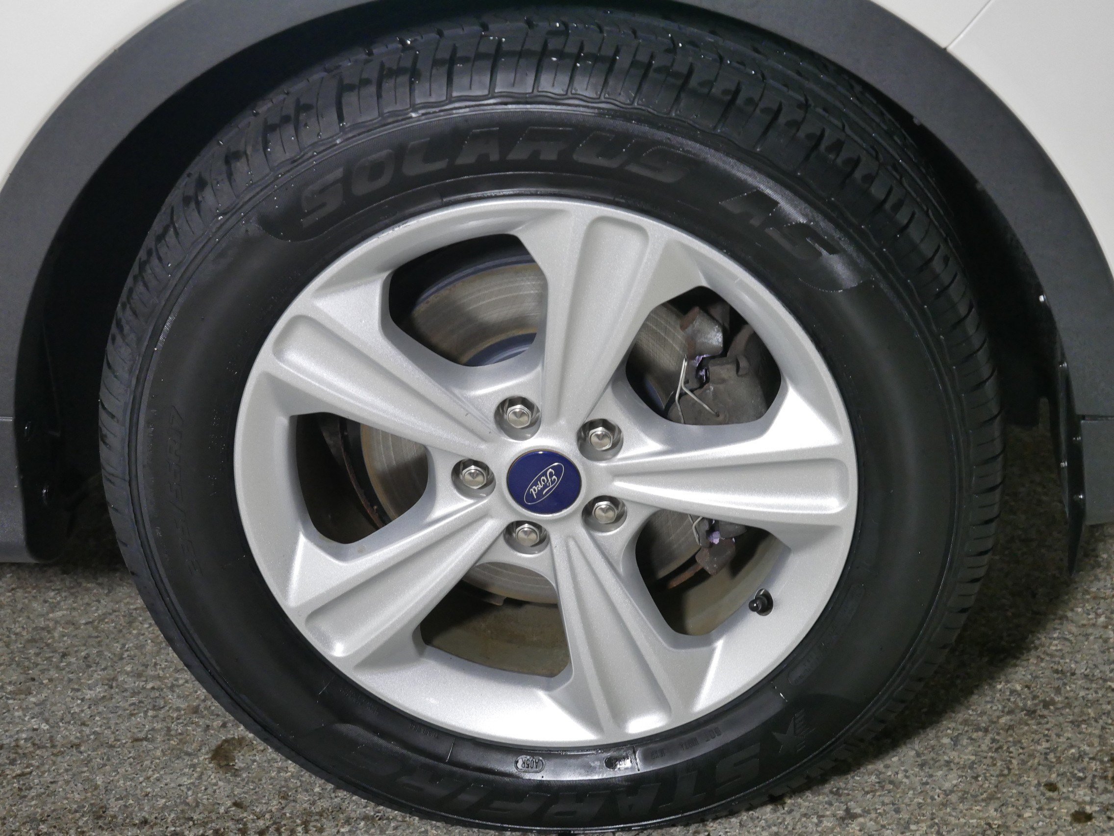 Used 2015 Ford Escape SE FWD image 15