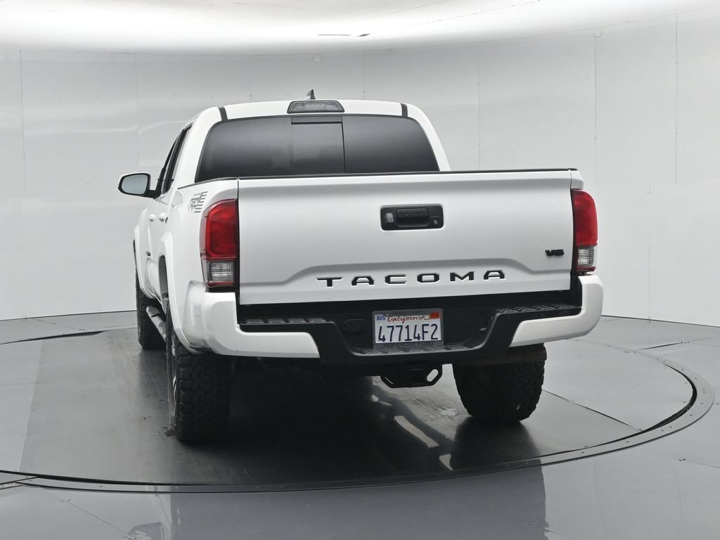 Used 2017 Toyota Tacoma TRD Sport w/ Tow Package RWD image 28