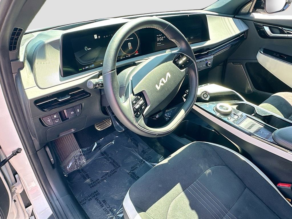 Certified 2022 Kia EV6 GT-Line w/ GT-Line Suede Seat Package RWD image 9