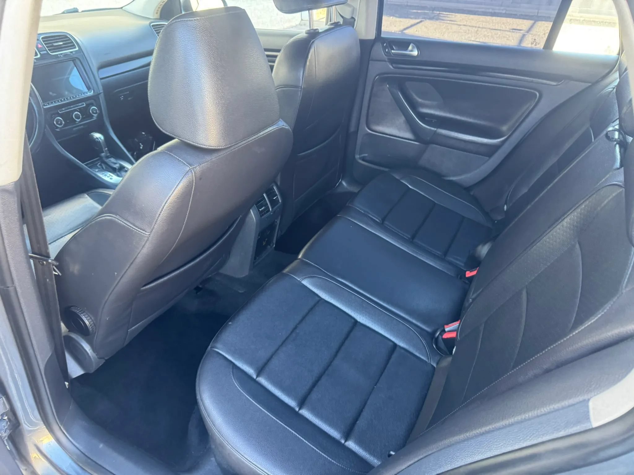 Used 2012 Volkswagen Jetta TDI FWD image 15