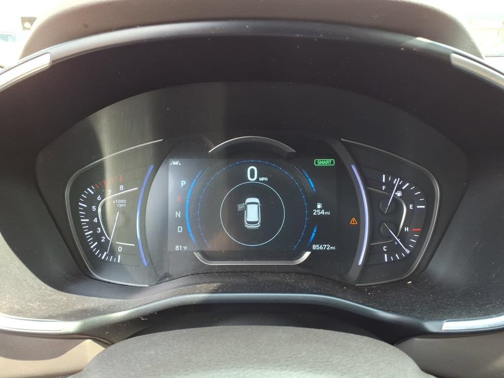 Used 2019 Hyundai Santa Fe SEL AWD/4WD image 16