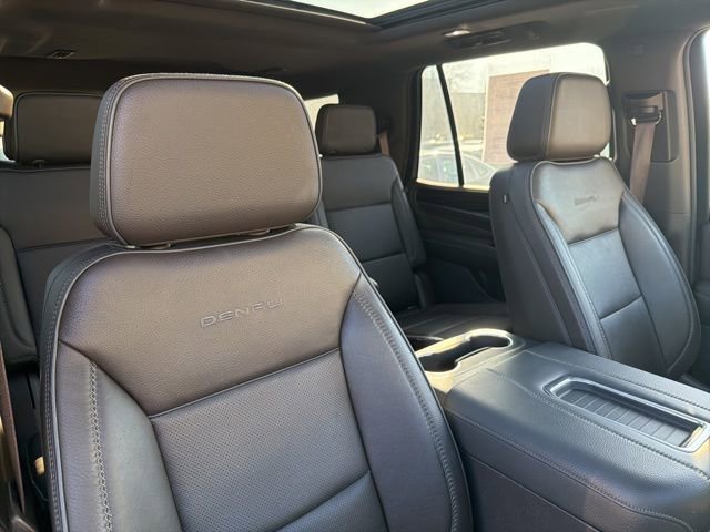 Used 2021 GMC Yukon Denali w/ Denali Premium Package image 39