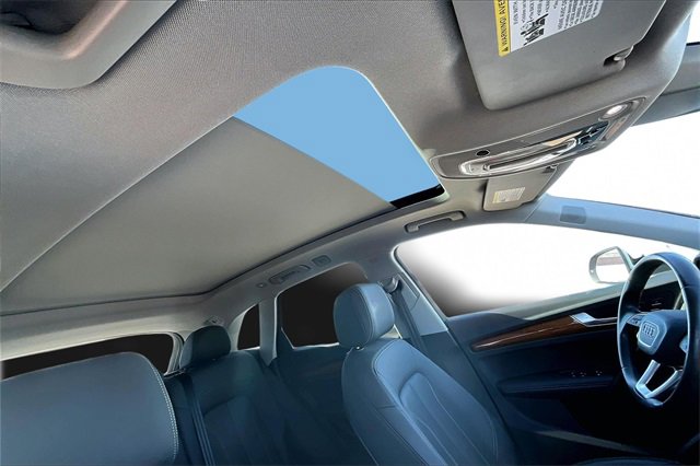 Used 2023 Audi Q5 2.0T Premium Plus w/ Premium Plus Package image 17