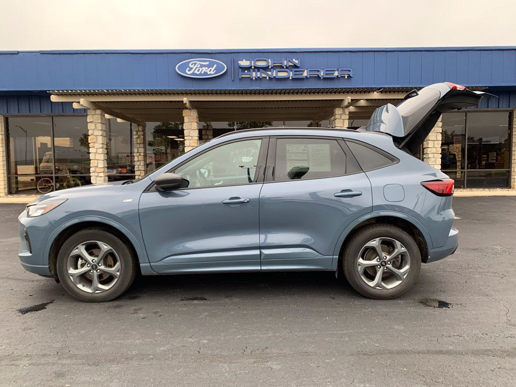 Certified 2023 Ford Escape ST-Line w/ Tech Pack #1 AWD/4WD image 7