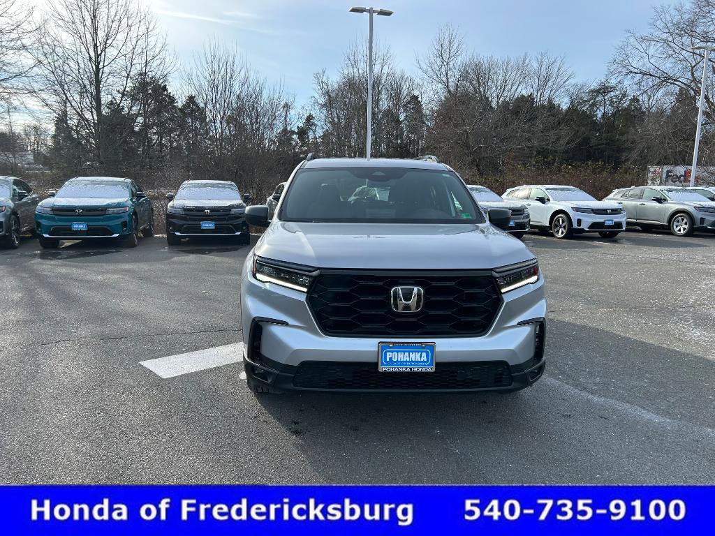 Certified 2024 Honda Pilot Sport image 9