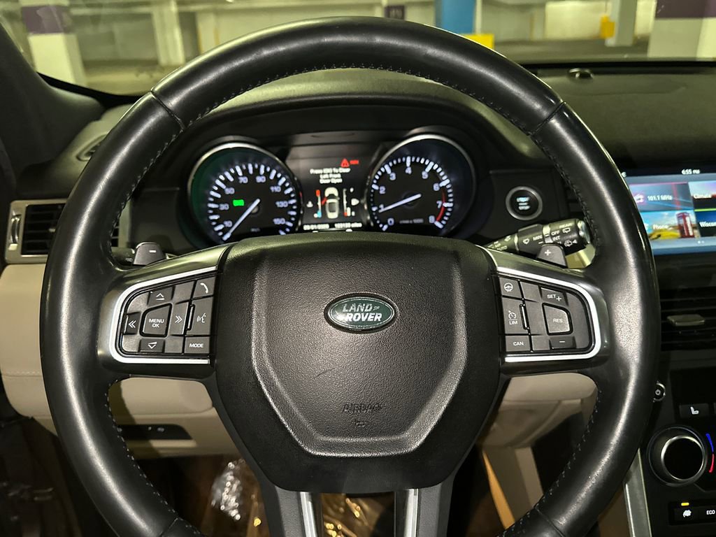 Used 2016 Land Rover Discovery Sport HSE image 27