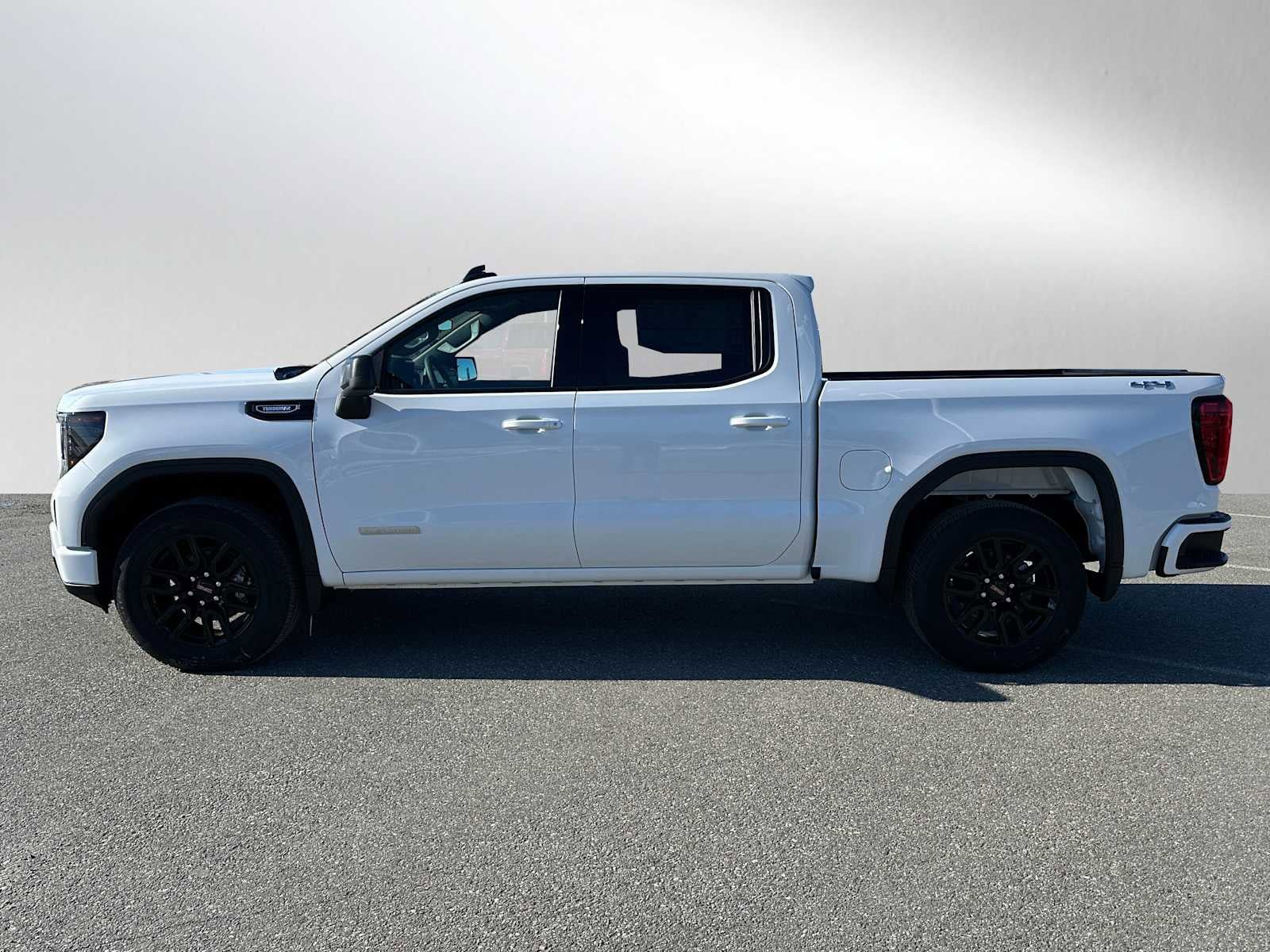 New 2026 GMC Sierra 1500 Elevation AWD/4WD image 5