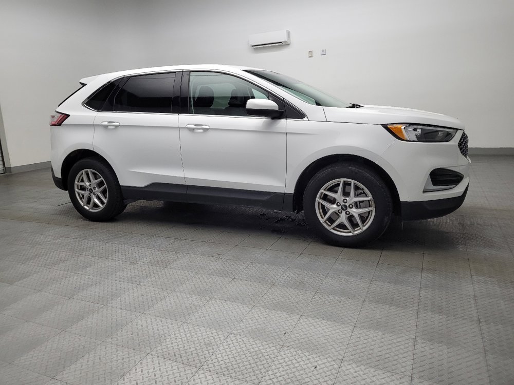 Used 2024 Ford Edge SEL image 11