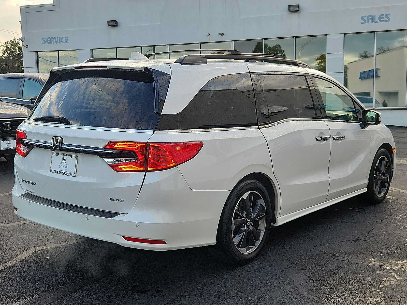 Certified 2023 Honda Odyssey Elite image 6