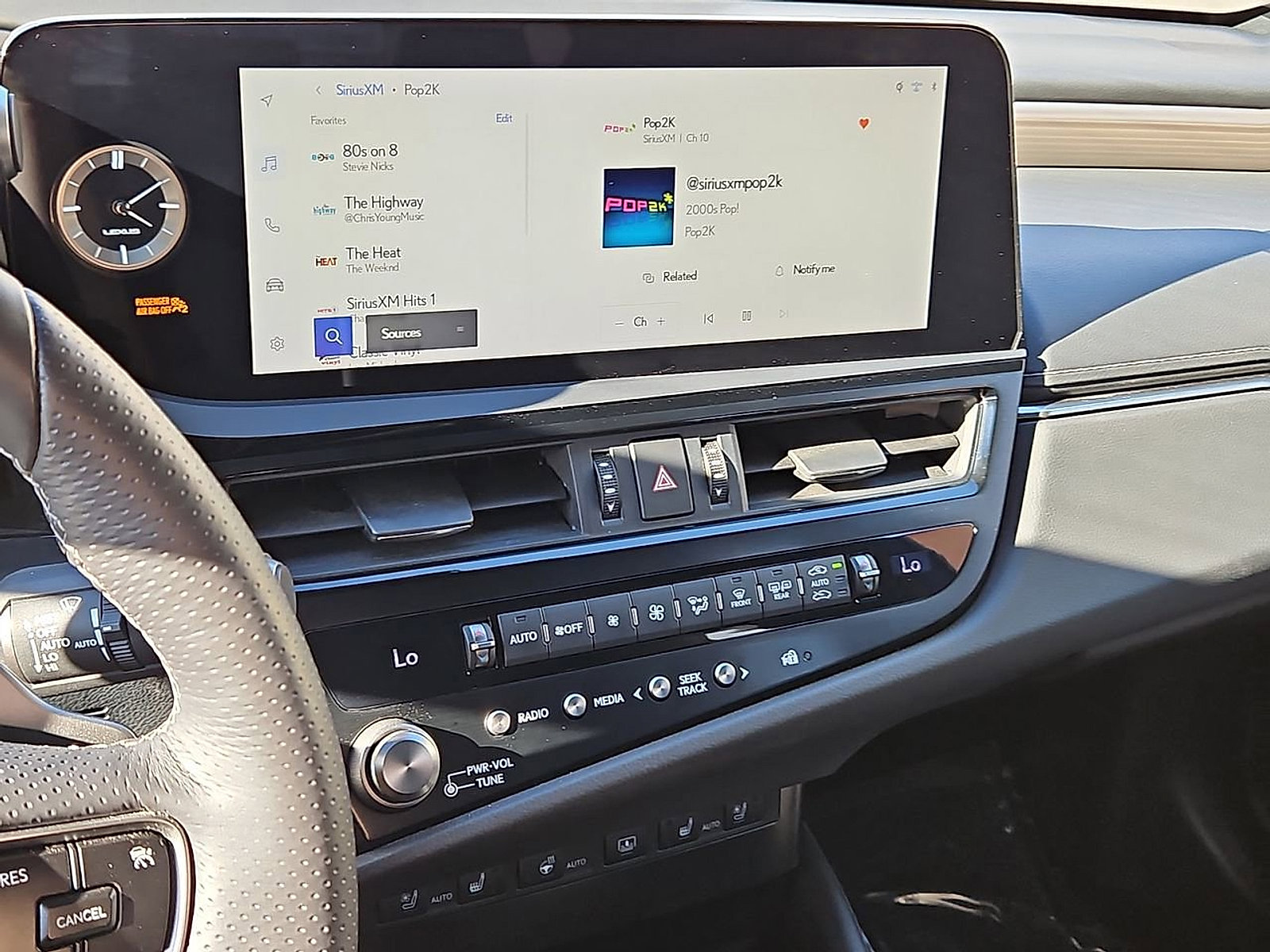 Certified 2024 Lexus ES 300h F Sport image 27