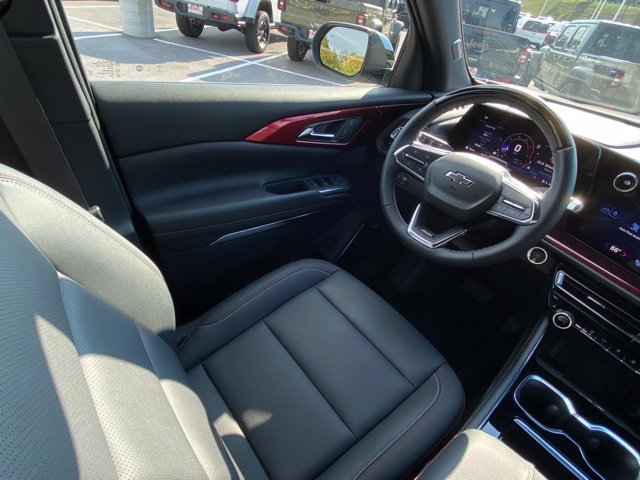 Used 2024 Chevrolet Traverse Z71 w/ Enhanced Driving Package AWD/4WD image 21