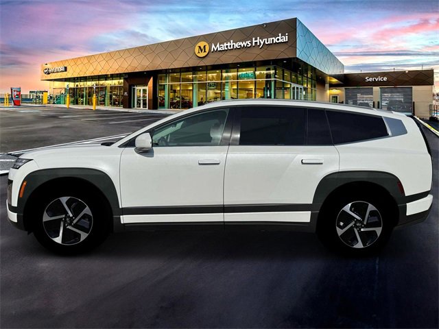 New 2026 Hyundai Ioniq 9 SE image 3