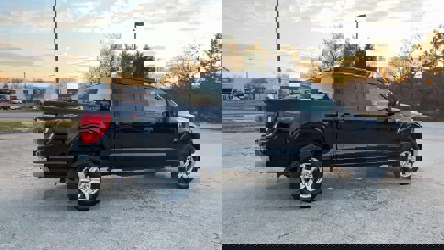 Used 2023 Ford F150 XLT image 9