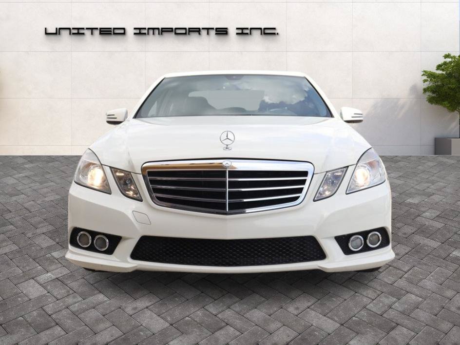 Used 2010 Mercedes-Benz E 350 Sport image 2