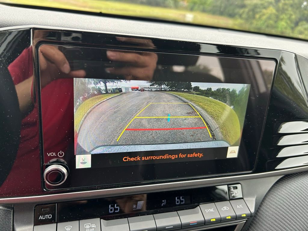 Certified 2025 Toyota Camry SE image 25