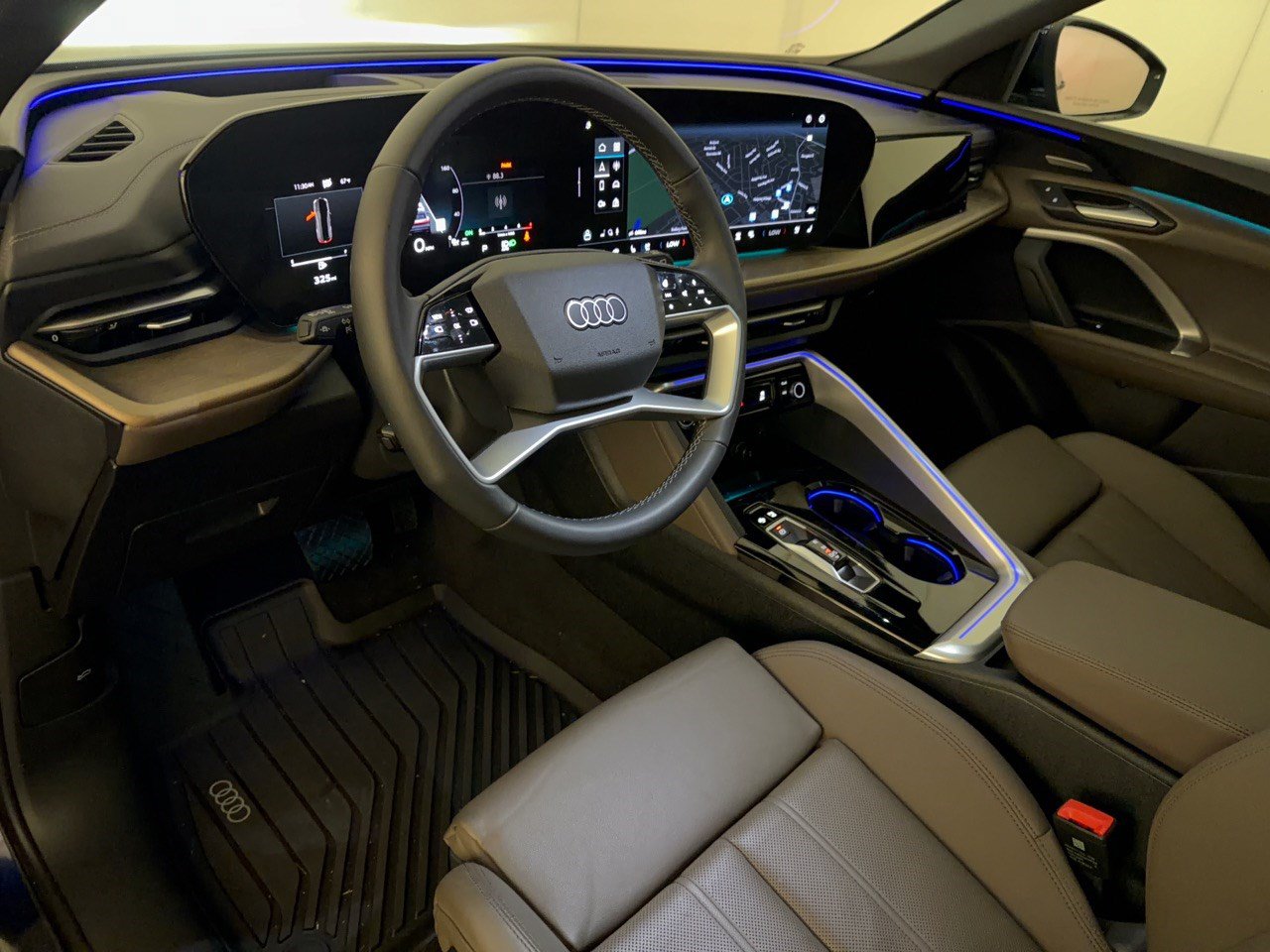 Certified 2025 Audi Q5 Premium AWD/4WD image 4