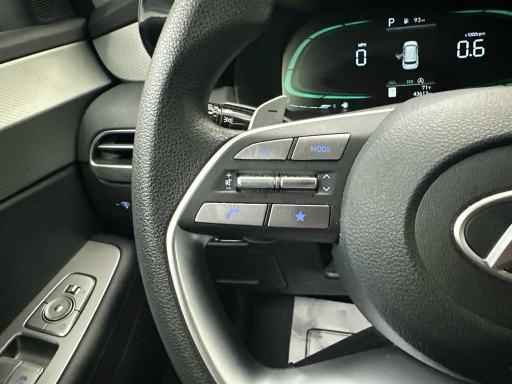 Used 2025 Hyundai Palisade SE FWD image 26