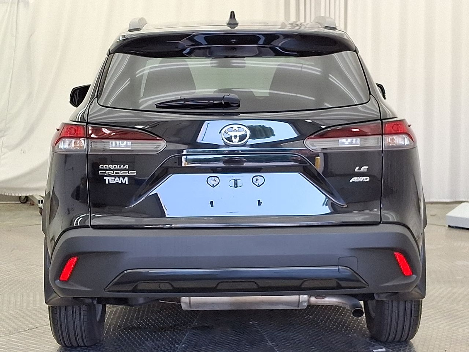 Certified 2026 Toyota Corolla Cross LE AWD/4WD image 23