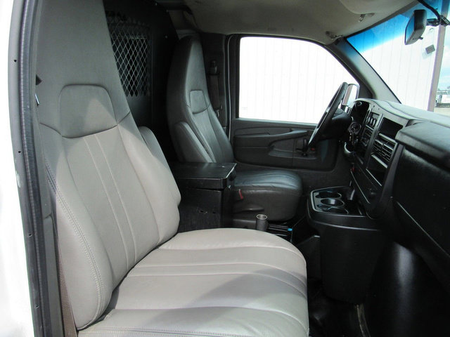 Used 2014 Chevrolet Express 1500 RWD image 14