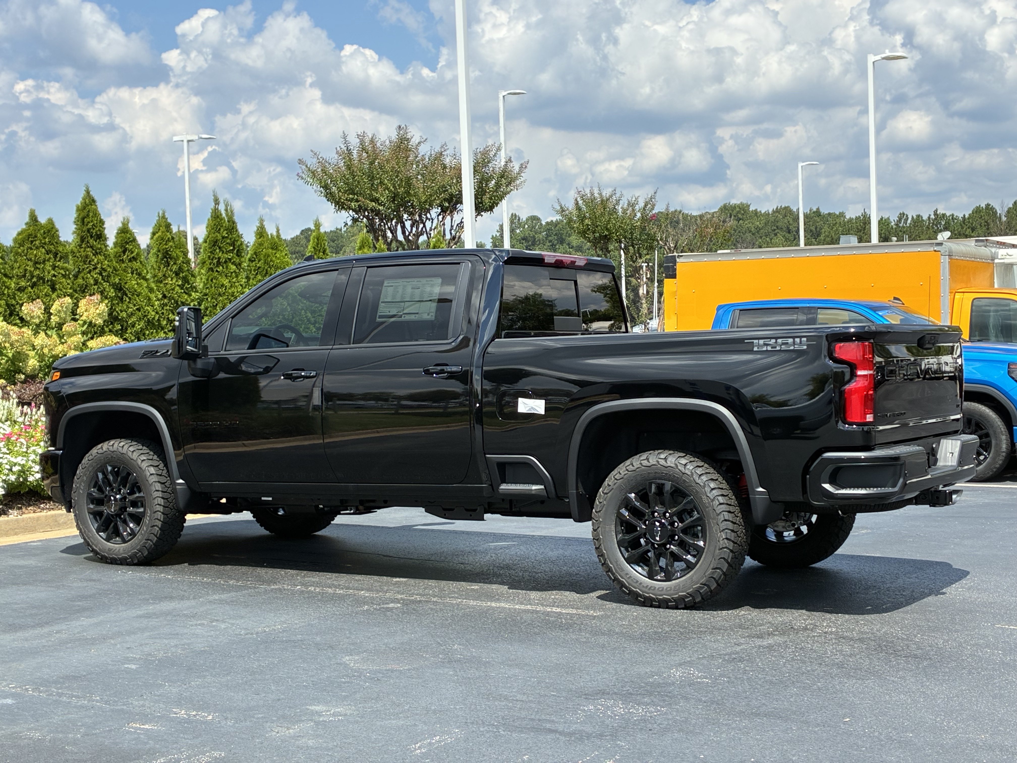 New 2026 Chevrolet Silverado 3500 LTZ w/ LTZ Plus Package AWD/4WD image 10