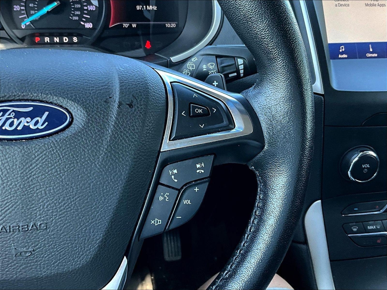 Used 2019 Ford Edge SEL w/ Equipment Group 201A AWD/4WD image 11