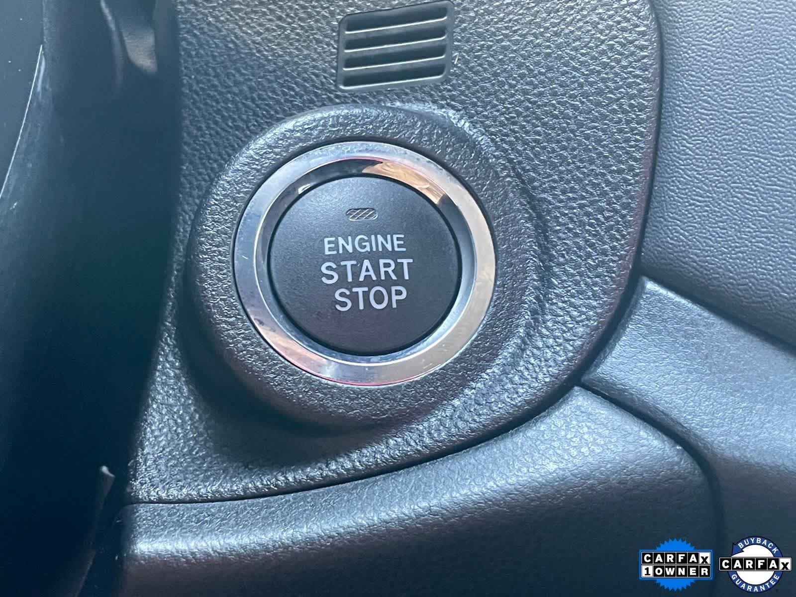 Used 2025 Subaru Outback Premium image 20