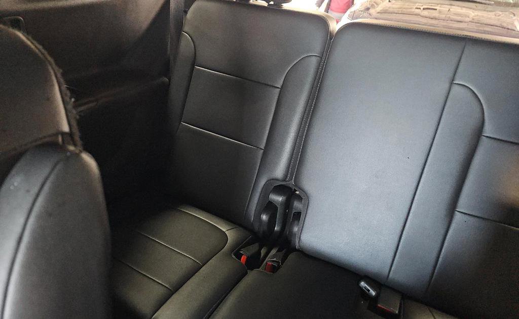 Used 2023 Chevrolet Traverse LT image 10