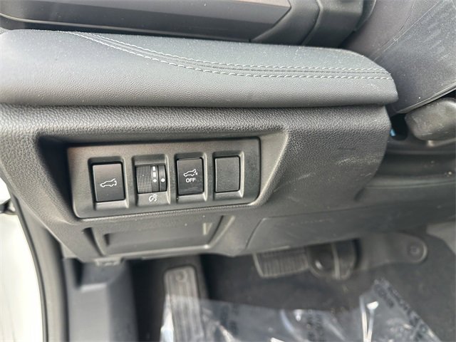 Used 2023 Subaru Outback Limited image 29