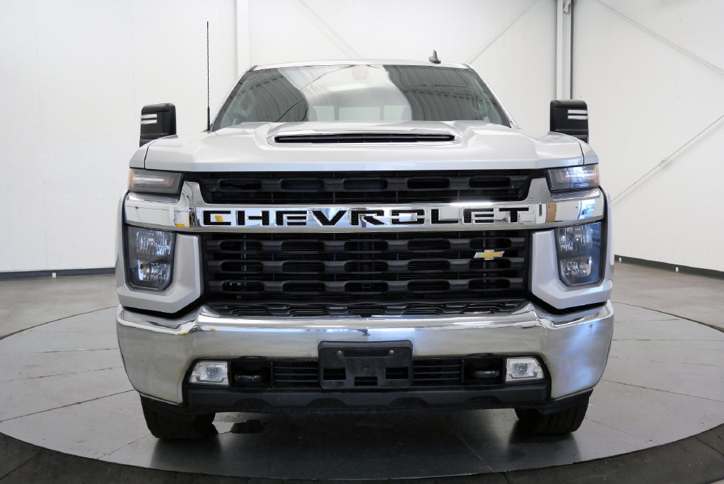 Used 2022 Chevrolet Silverado 2500 LT w/ Convenience Package AWD/4WD image 3