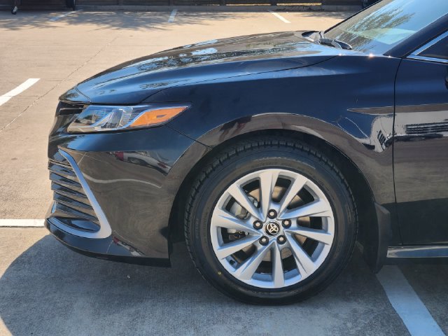 Used 2024 Toyota Camry LE FWD image 15