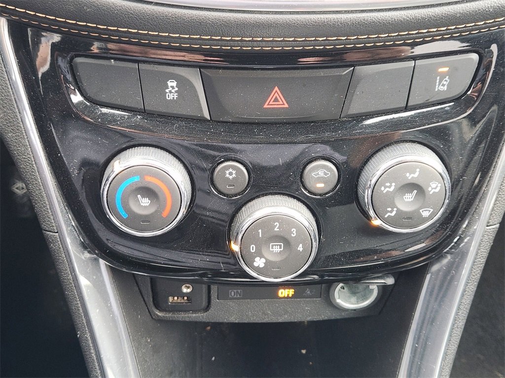 Used 2019 Chevrolet Trax Premier w/ Midnight Edition image 21