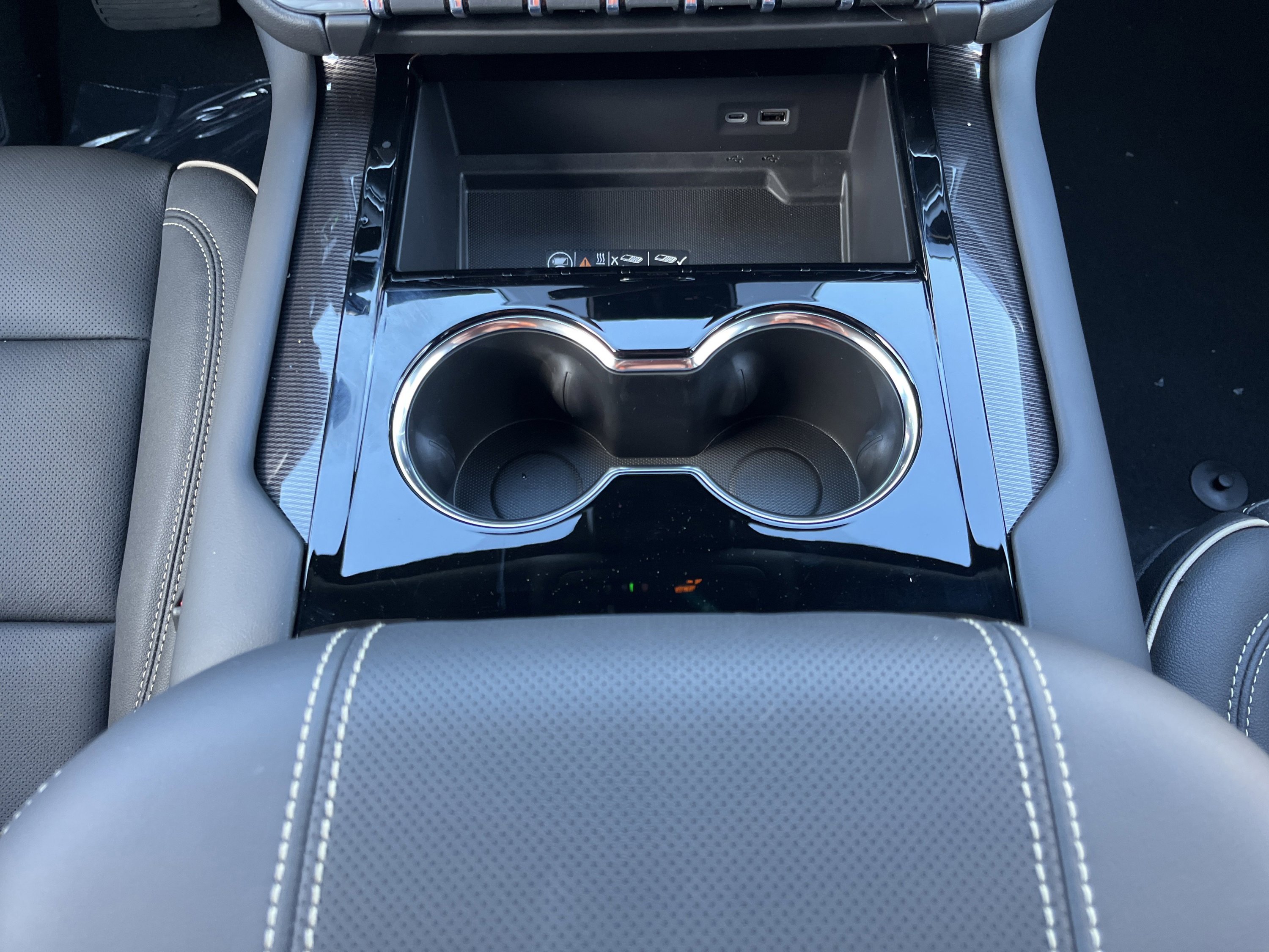 New 2026 GMC Yukon Elevation w/ LPO, Get Active Package image 25