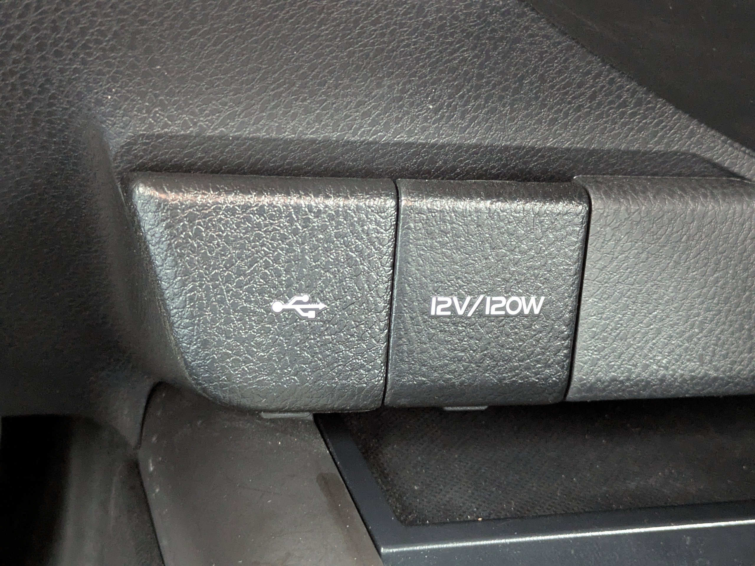 Used 2023 Toyota Camry SE image 23