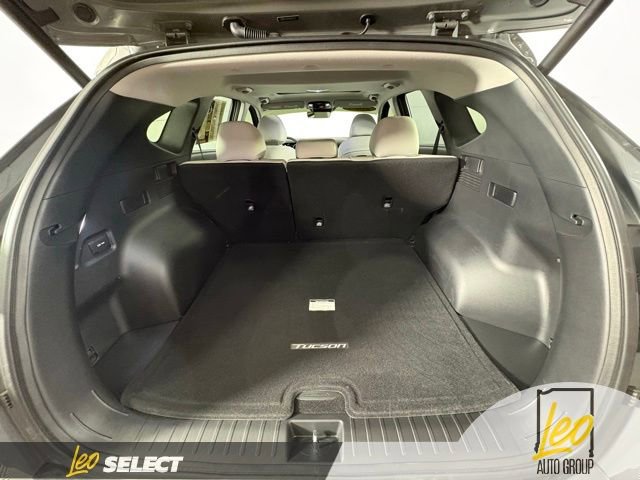 Used 2025 Hyundai Tucson SEL FWD image 11