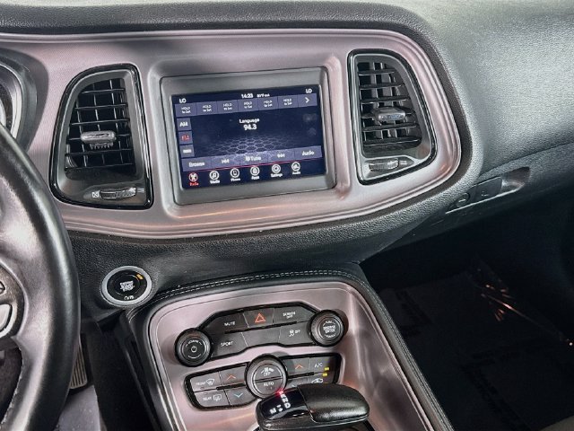 Used 2023 Dodge Challenger SXT RWD image 17