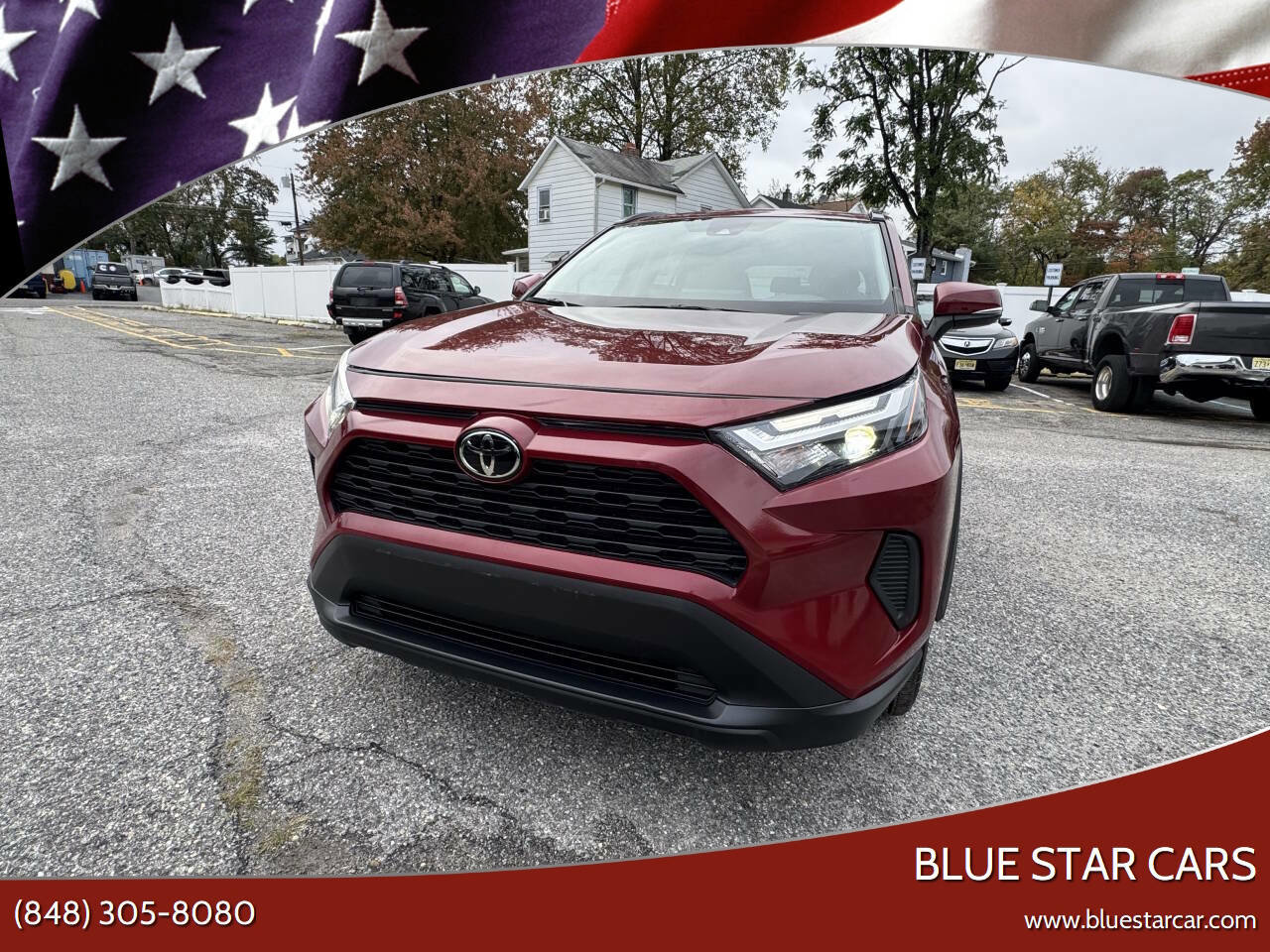 Used 2025 Toyota RAV4 XLE image 1