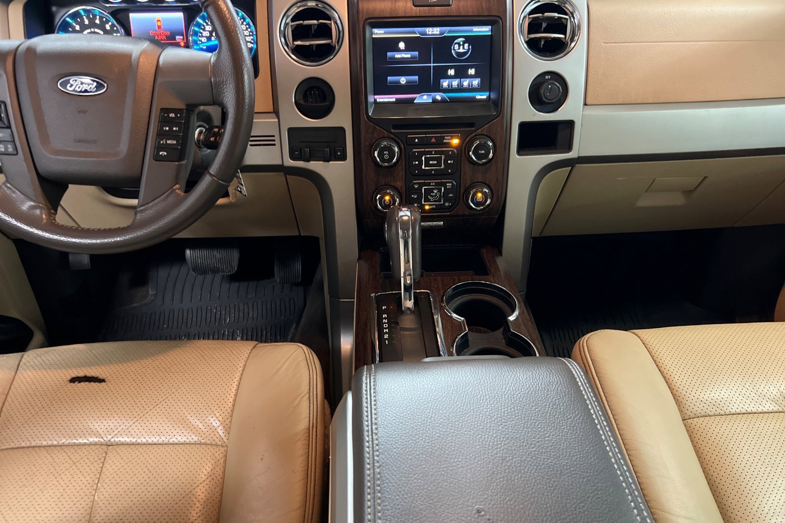 Used 2013 Ford F150 Lariat w/ Mid Equipment Group image 12