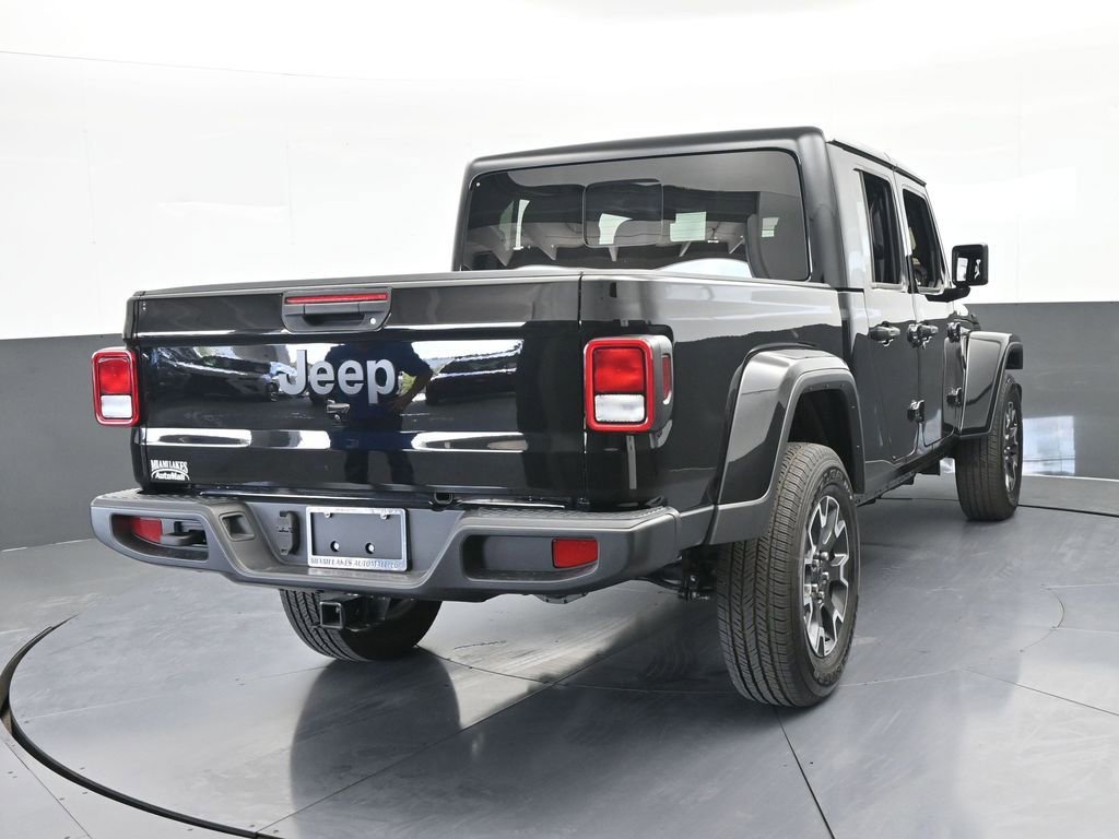 Used 2024 Jeep Gladiator Sport w/ Premium Package AWD/4WD image 5