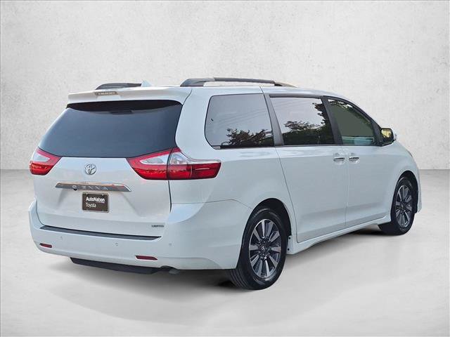Used 2019 Toyota Sienna Limited Premium FWD image 5