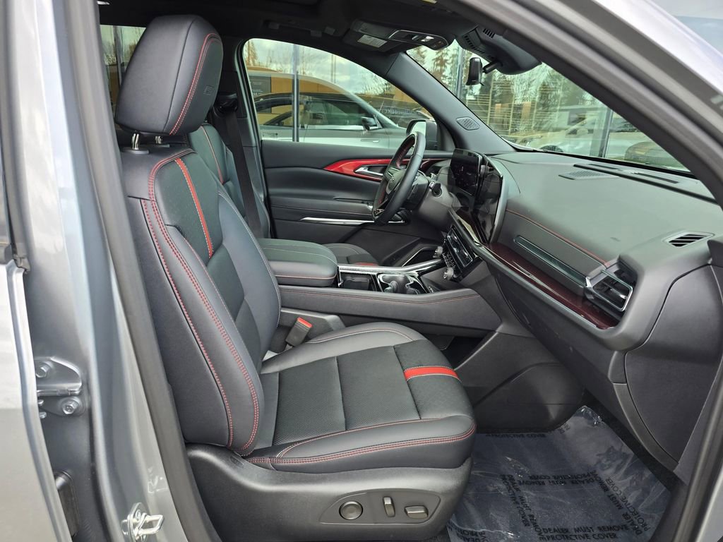 Used 2026 Chevrolet Traverse RS w/ LPO, Floor Liner Package image 11