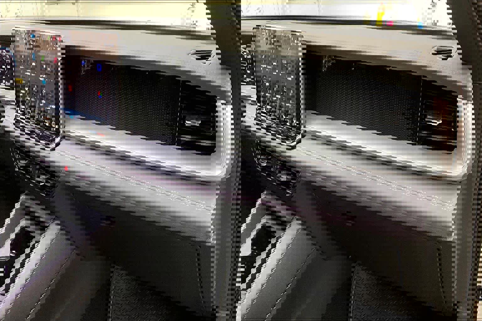 New 2026 Volkswagen Tiguan SE R-Line image 28