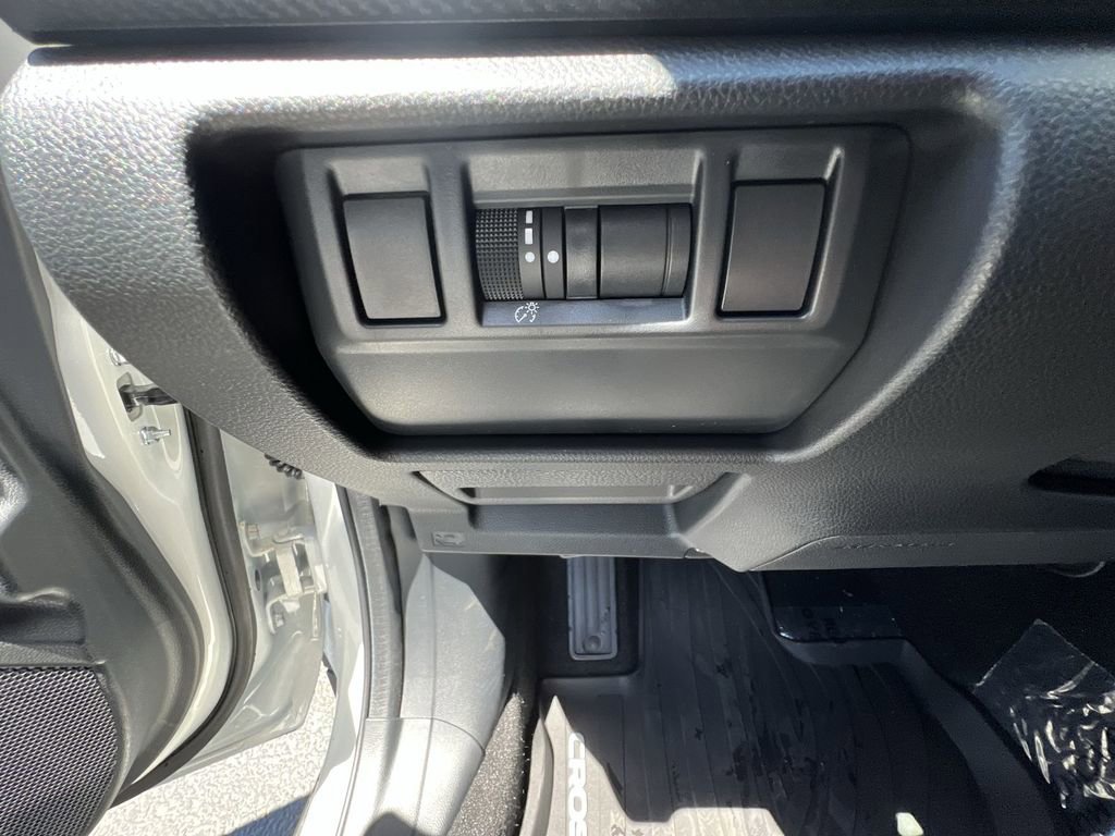 Used 2025 Subaru Crosstrek 2.5i Limited w/ Crosstrek Mirror Package AWD/4WD image 17