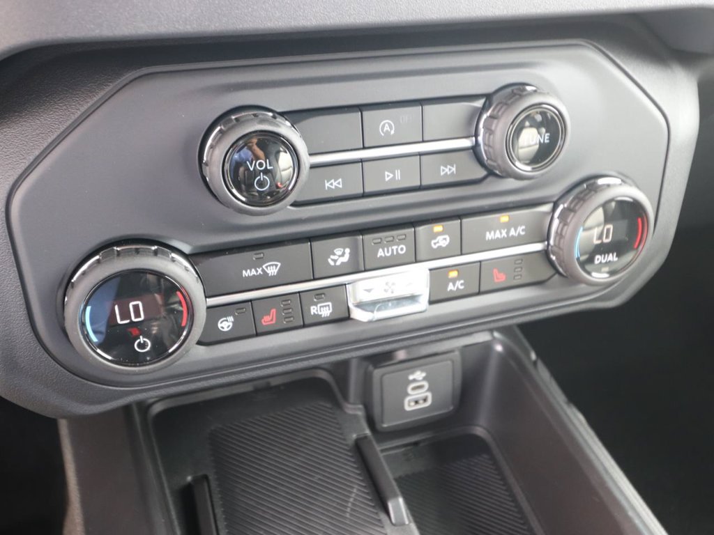 New 2026 Ford Bronco Outer Banks AWD/4WD image 21