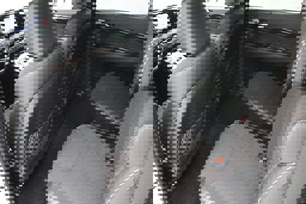 Used 2025 Hyundai Palisade Calligraphy image 11